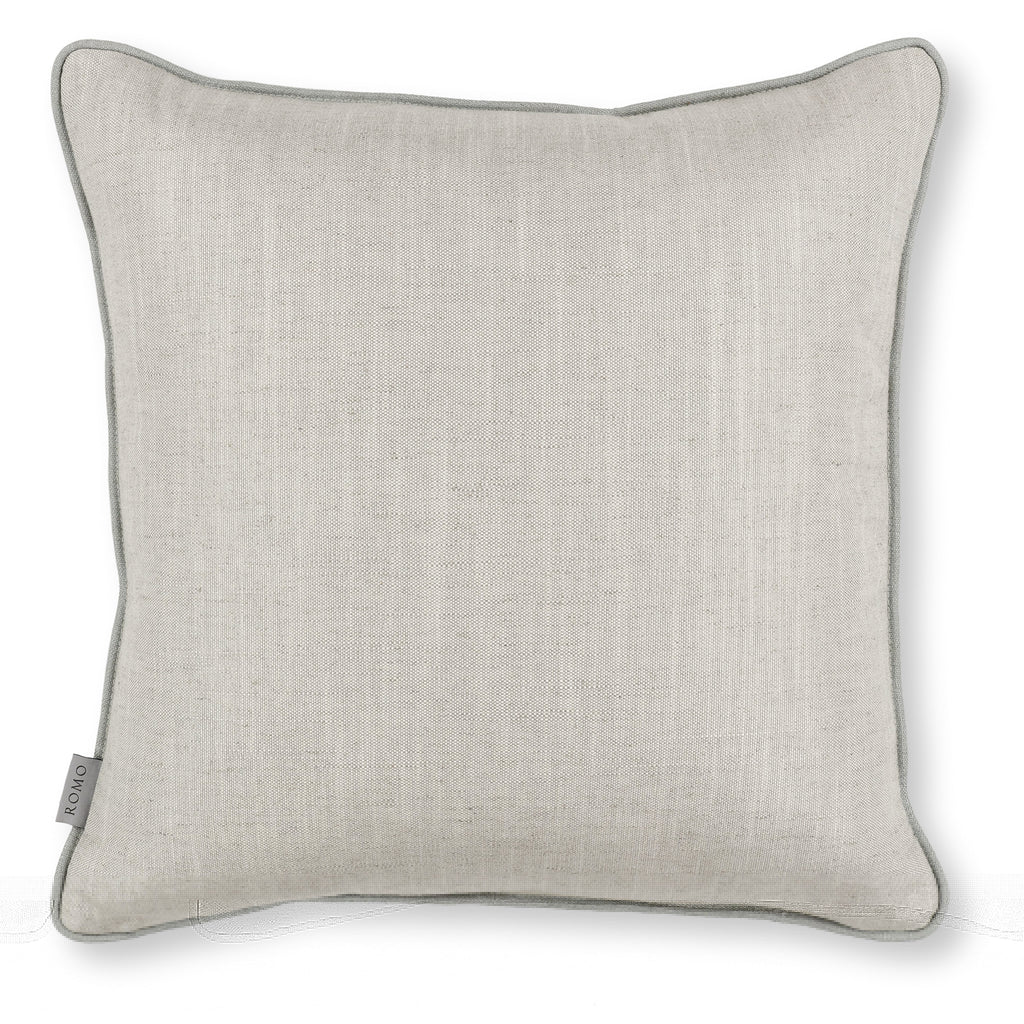 Odelia Cushion Romo