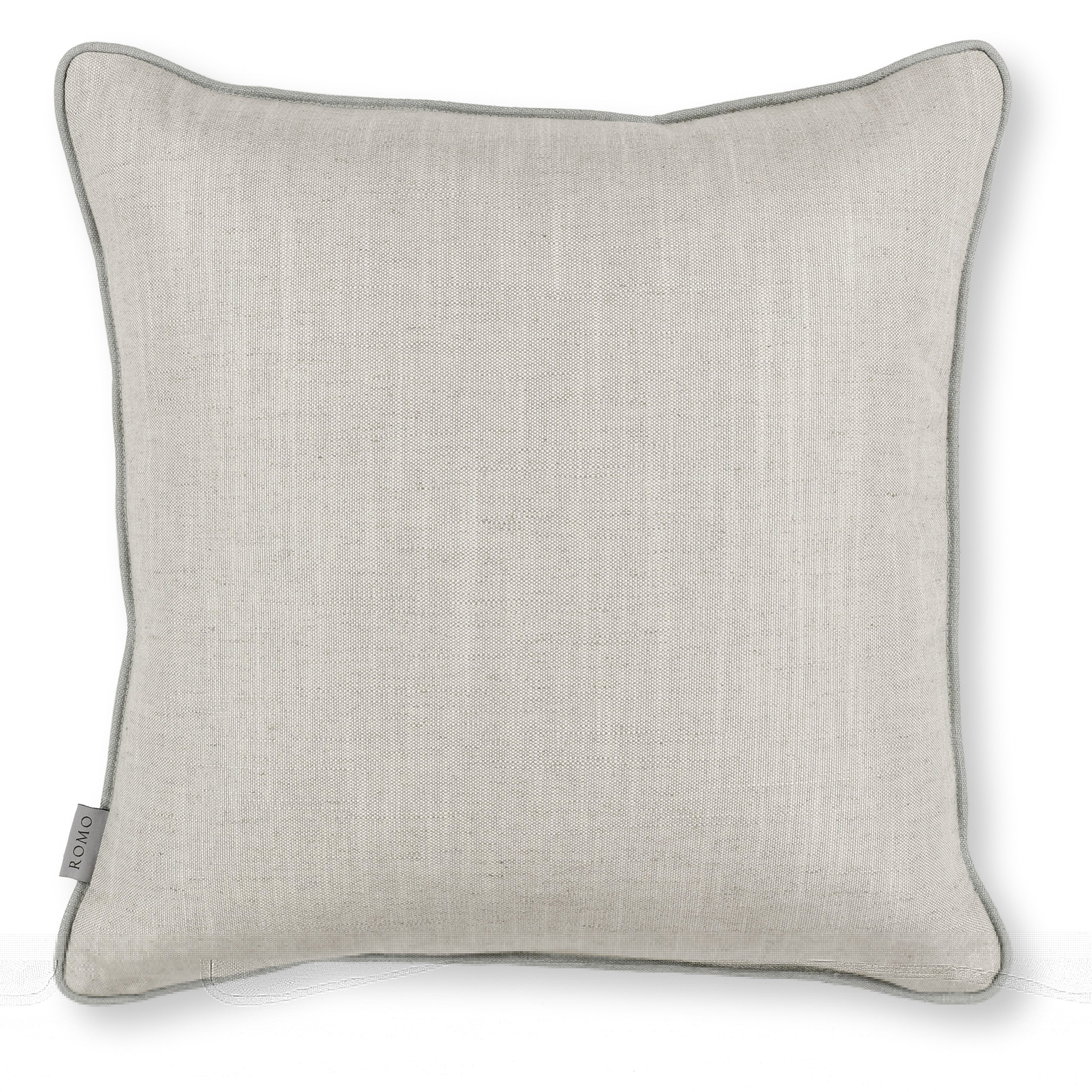 Odelia Cushion Romo