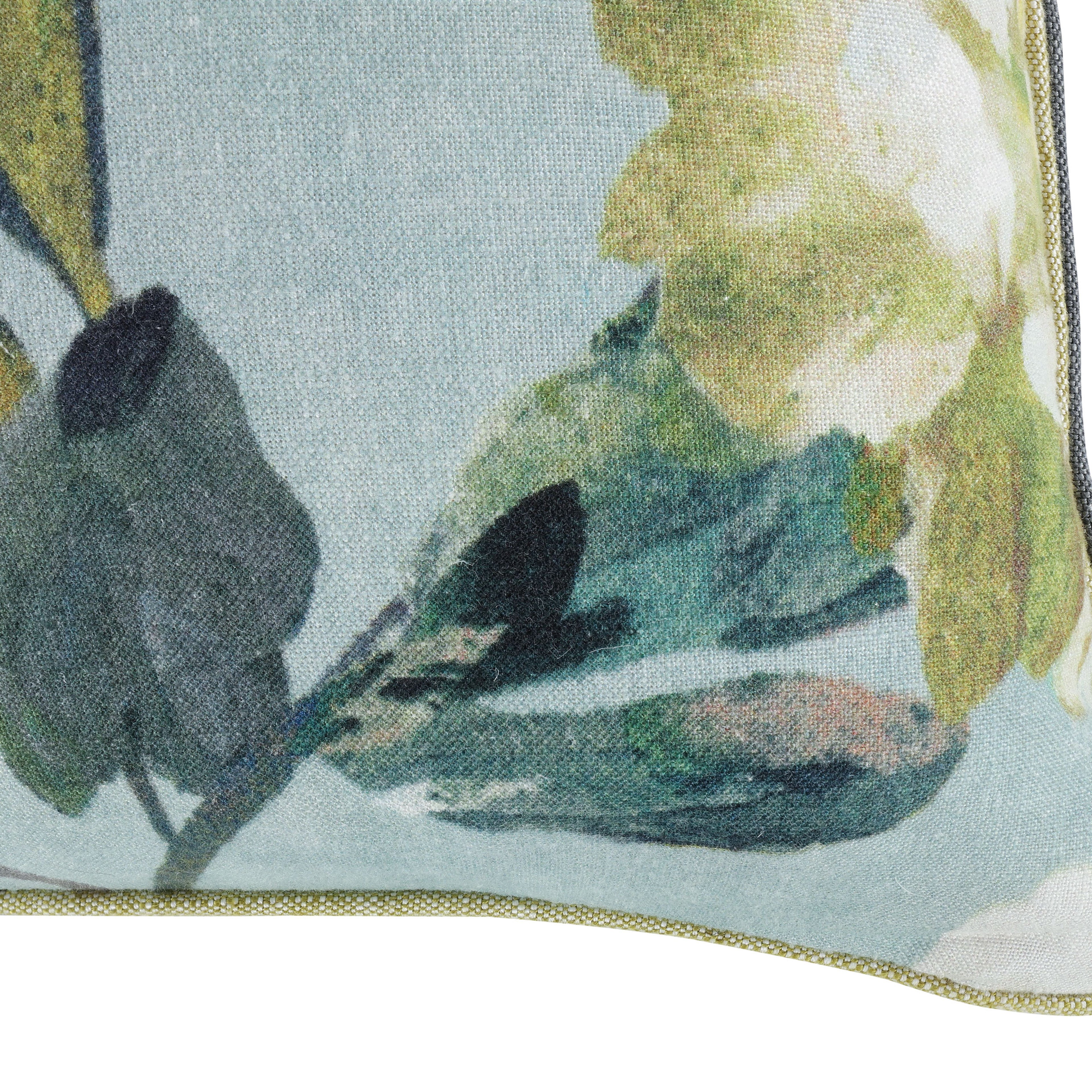 Odelia Cushion Romo