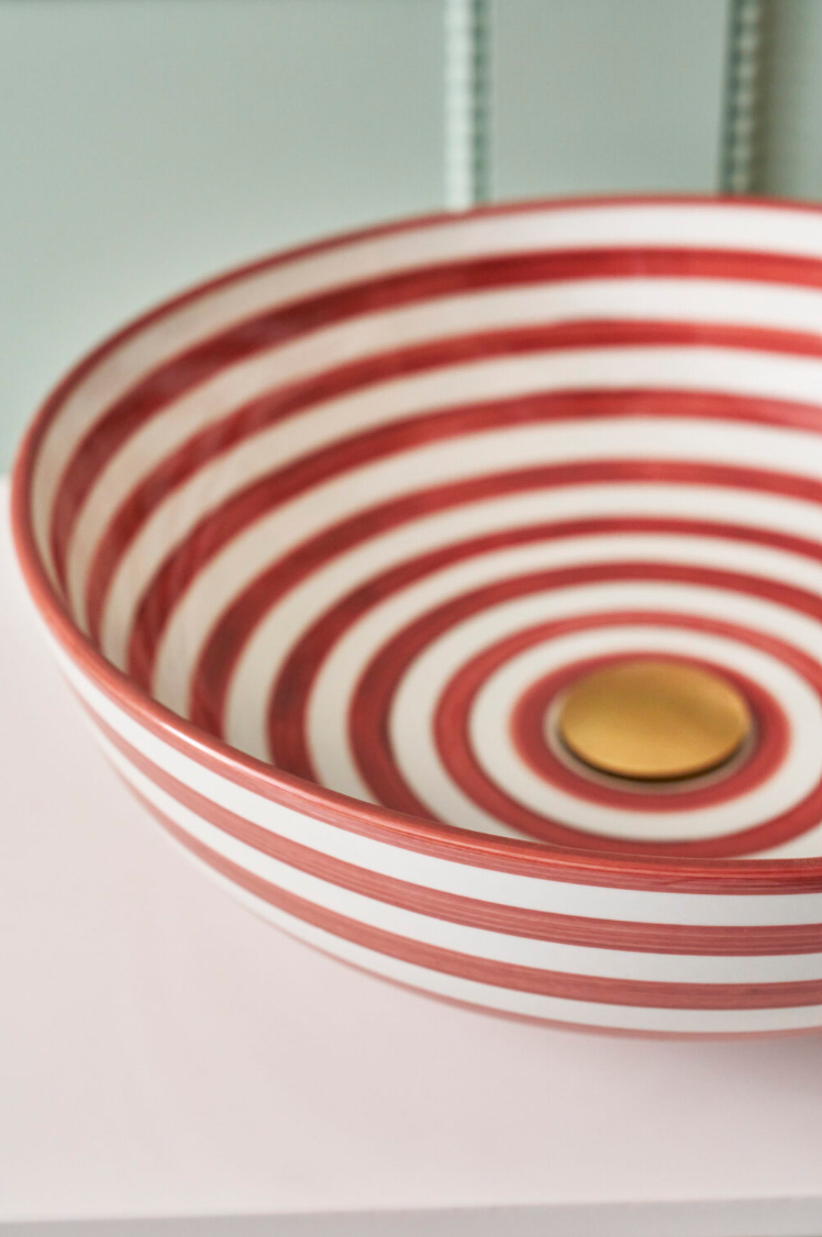 Margot – Terracotta Red basin