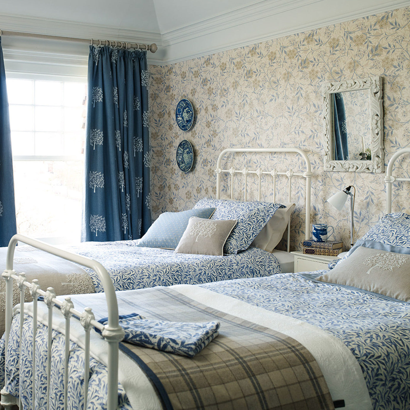 Morris & Co Jasmine Ecru Woad Blue Floral Wallcovering
