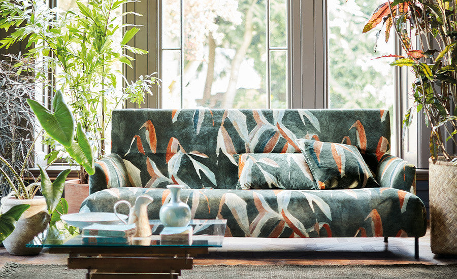 Makona Cushion Kaitoke Velvet Black Edition