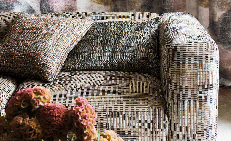 Kiriko Cushion Rosa Textured Weave Black Edition