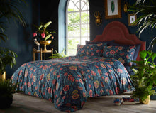 Load image into Gallery viewer, Wedgwood Tonquin Duvet Set
