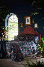 Load image into Gallery viewer, Wedgwood Tonquin Duvet Set
